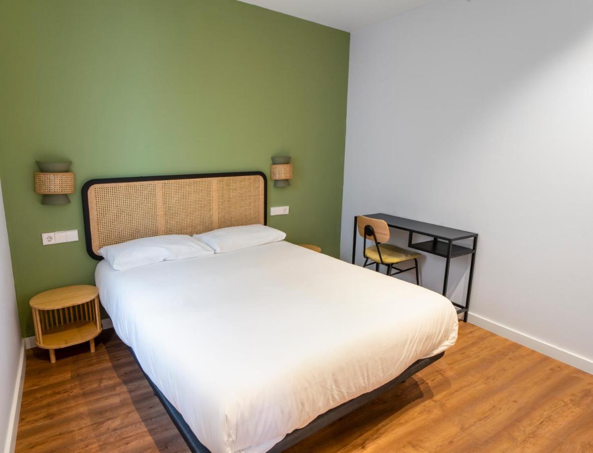 Caliu Apartments Barcelona - Camp Nou L'Hospitalet de Llobregat Bagian luar foto