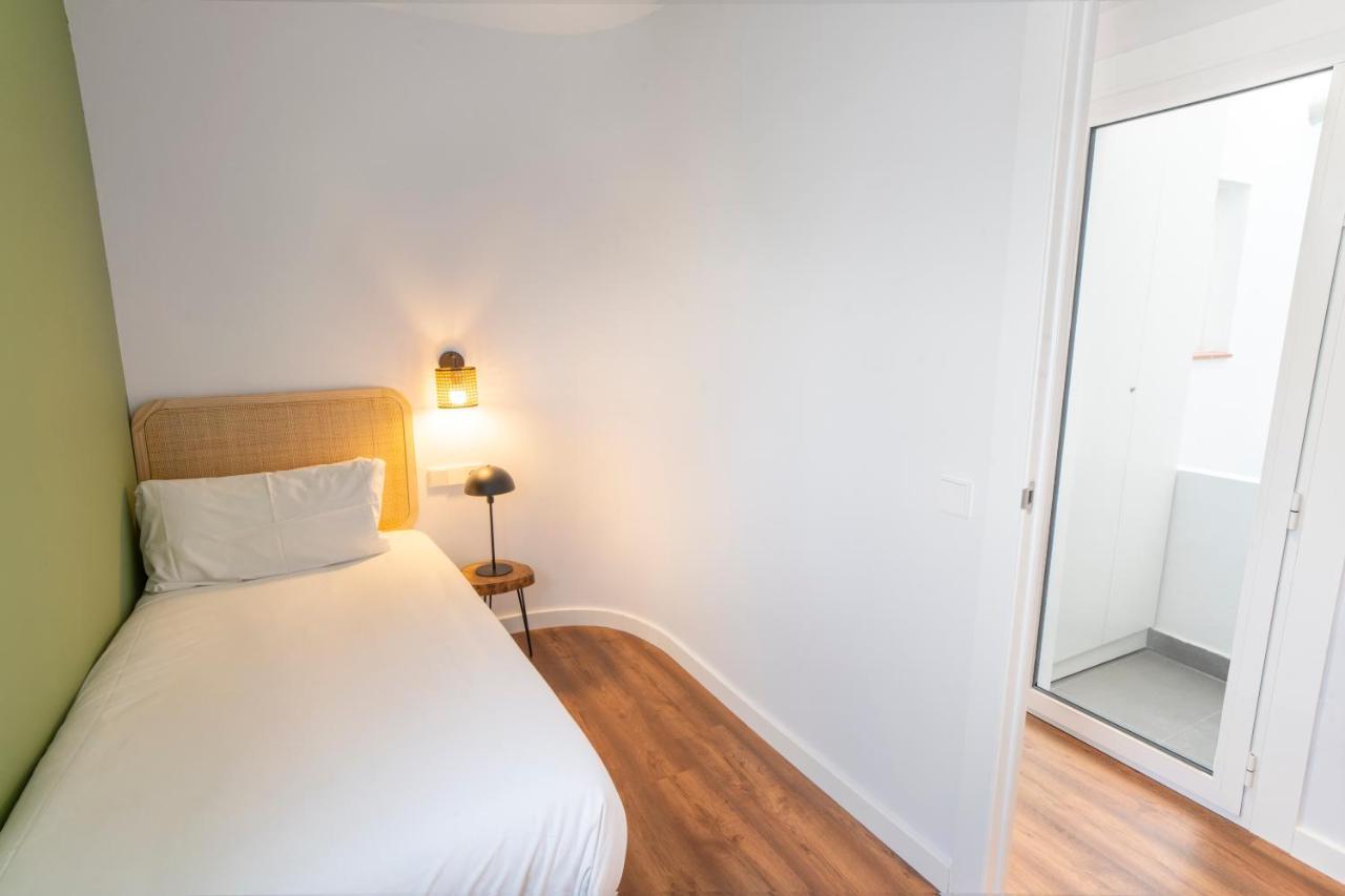 Caliu Apartments Barcelona - Camp Nou L'Hospitalet de Llobregat Bagian luar foto