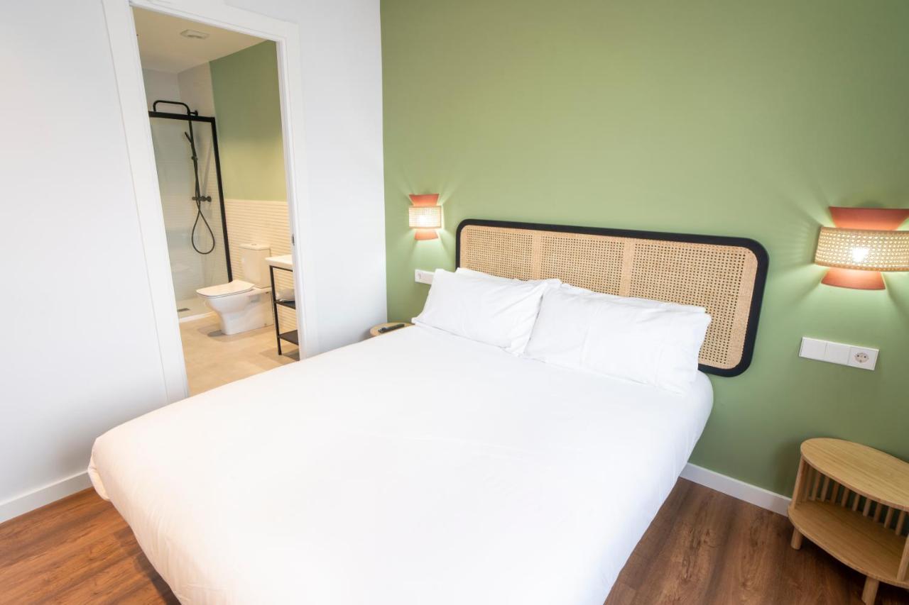 Caliu Apartments Barcelona - Camp Nou L'Hospitalet de Llobregat Bagian luar foto